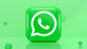 WhatsApp © Mariia Shalabaieva on Unsplash